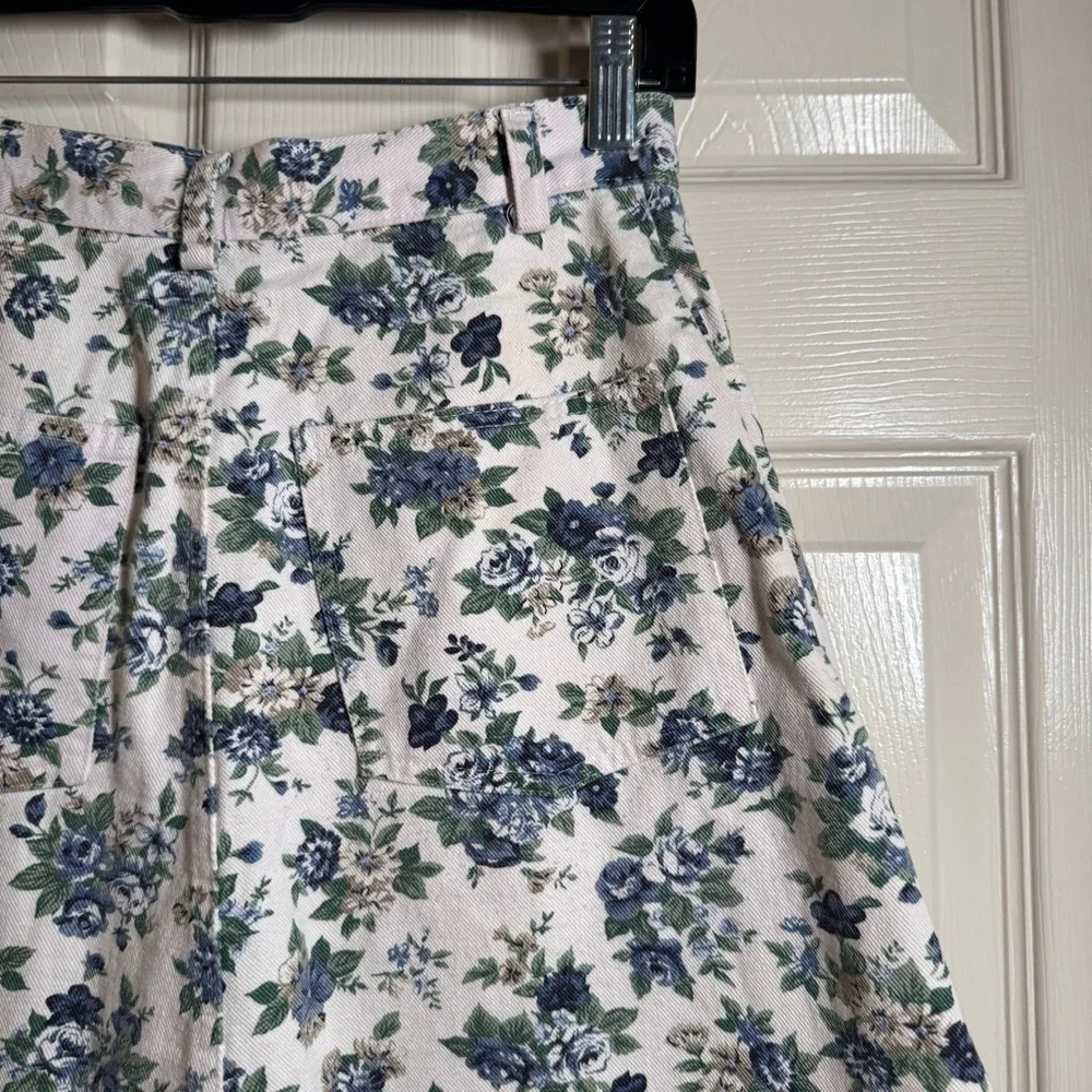VINTAGE Y2K 90s AMY BYER Blue Floral White Denim Skort Waist Size 7 - Picture 2 of 10